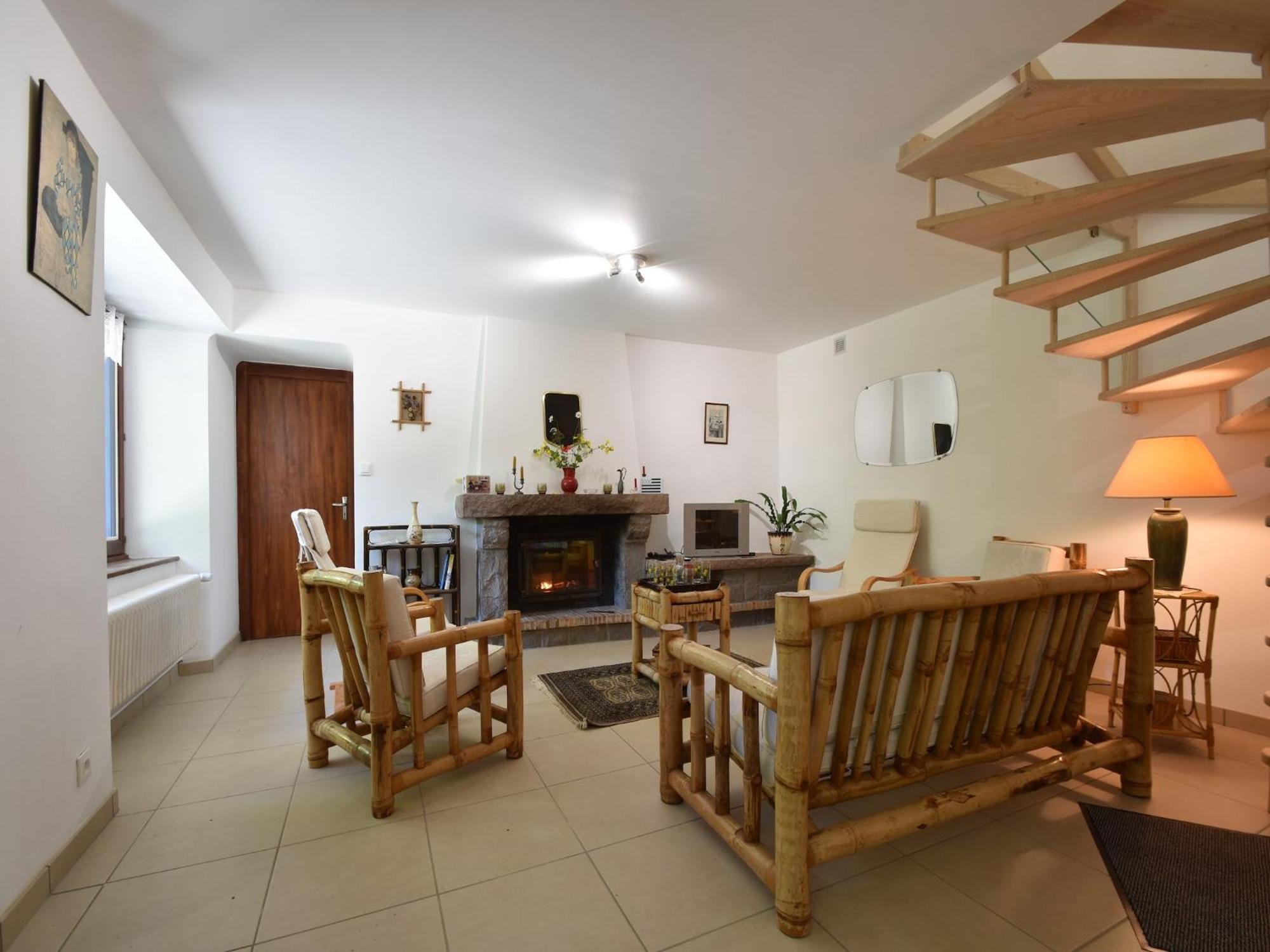 Superb Holiday Home With Private Garden Yvias Ngoại thất bức ảnh